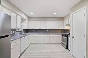 5809 Melanite Ave, Houston, TX 77053 - Photo 9