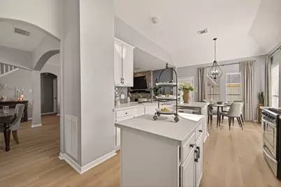 405 Pecan Grove, Dickinson, TX 77539 - Photo 19