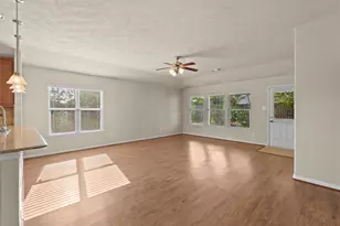 10015 Lynnwood Dr, Baytown, TX 77521 - Photo 13