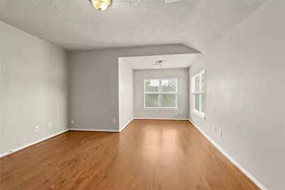 10015 Lynnwood Drive, Baytown, TX 77521 - Photo 15