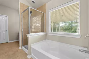 10015 Lynnwood Dr, Baytown, TX 77521 - Photo 19