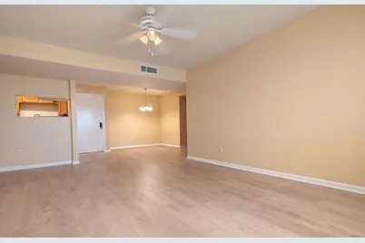 8529 Hearth Drive #23, Houston, TX 77054 - Photo 5