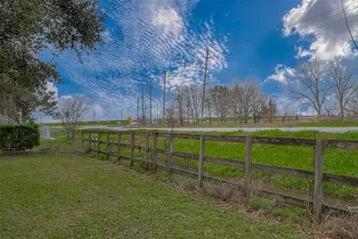 422 Fm 360 Road, Beasley, TX 77417 - Photo 3