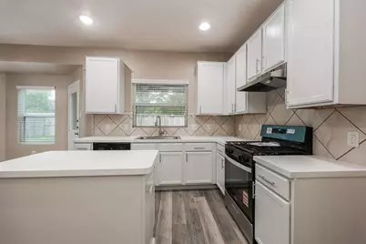8115 Redbud Point Lane, Houston, TX 77049 - Photo 5