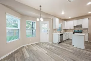 8115 Redbud Point Ln, Houston, TX 77049 - Photo 7