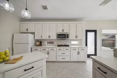 7503 Stone Arbor Drive, Sugar Land, TX 77479 - Photo 15
