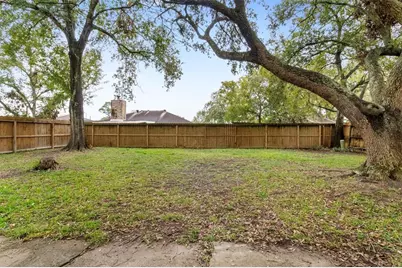 2831 Heritage Bend Drive, Webster, TX 77598 - Photo 15
