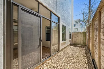 5218 Feagan Street #F, Houston, TX 77007 - Photo 11