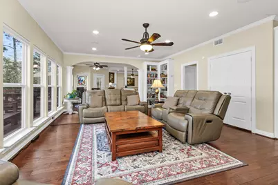 1502 Wimbledon Drive, Huntsville, TX 77340 - Photo 25