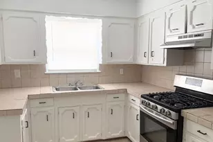 773 Lucky St, Houston, TX 77088 - Photo 5