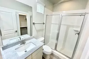 5811 Petty St, Houston, TX 77007 - Photo 9