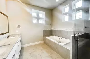 5811 Petty St, Houston, TX 77007 - Photo 25