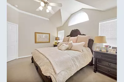 18 Powers Bend Way, The Woodlands, TX 77382 - Photo 13