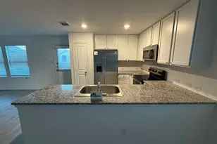 135 Pasadena Pl, New Braunfels, TX 78130 - Photo 5