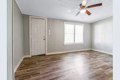 152 Walnut Drive, Richwood, TX 77531 - Photo 3
