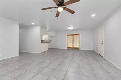 2213 N Thompson Street, Conroe, TX 77303 - Photo 3