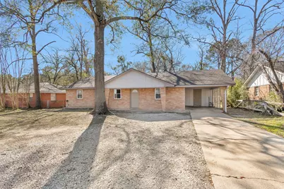 2213 N Thompson Street, Conroe, TX 77303 - Photo 1