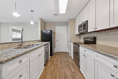 11107 Cedarview Lane, Houston, TX 77041 - Photo 15