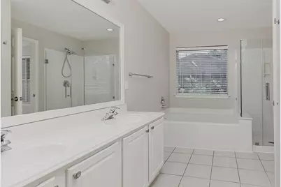11 Scenic Brook Court, The Woodlands, TX 77382 - Photo 19