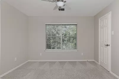 11 Scenic Brook Court, The Woodlands, TX 77382 - Photo 13