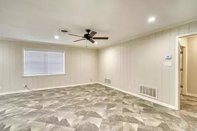 102 W Marietta Street, Madisonville, TX 77864 - Photo 7