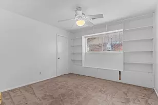 8918 Grape St, Houston, TX 77036 - Photo 29