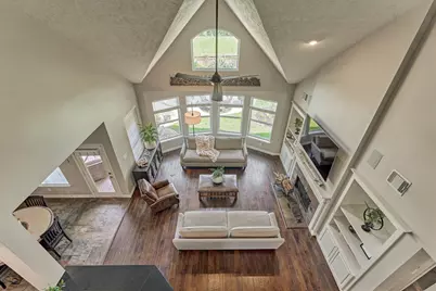 170 N Hazelcrest Circle, The Woodlands, TX 77382 - Photo 25