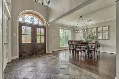 170 N Hazelcrest Circle, The Woodlands, TX 77382 - Photo 5