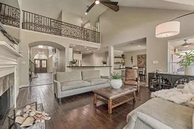 170 N Hazelcrest Circle, The Woodlands, TX 77382 - Photo 17