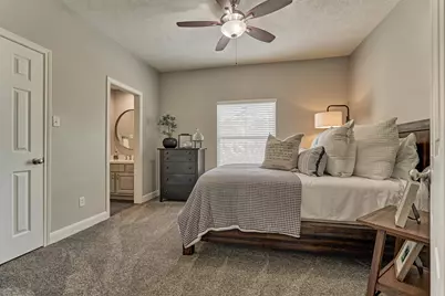 170 N Hazelcrest Circle, The Woodlands, TX 77382 - Photo 29