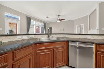 3131 Valley Court, Manvel, TX 77578 - Photo 11