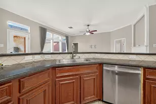 3131 Valley Ct, Manvel, TX 77578 - Photo 11