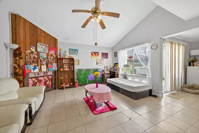 7709 Shadow Hill Lane, Houston, TX 77072 - Photo 7