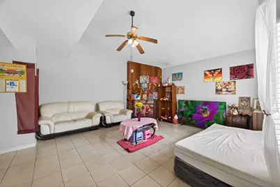 7709 Shadow Hill Lane, Houston, TX 77072 - Photo 17