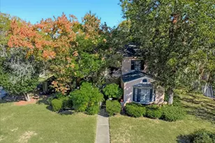 2001 Binz St, Houston, TX 77004 - Photo 5