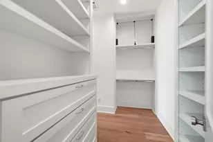 1023 E 23rd St, Houston, TX 77009 - Photo 27