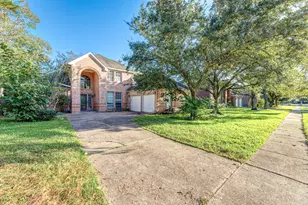 2515 Falcon Ridge St, Pearland, TX 77584 - Photo 3
