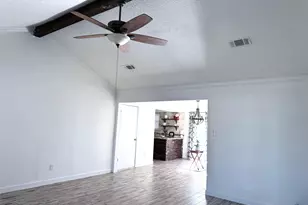 205 Montclaire Dr, West Columbia, TX 77486 - Photo 7