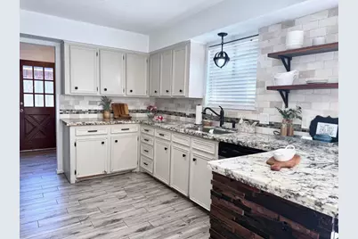 205 Montclaire Drive, West Columbia, TX 77486 - Photo 1