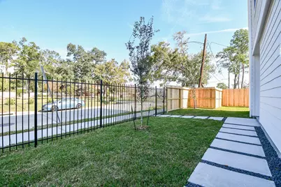 4918 Brinkman, Houston, TX 77018 - Photo 3