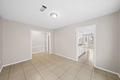 304 Cypress Street, Alvin, TX 77511 - Photo 7