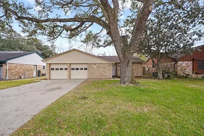 304 Cypress Street, Alvin, TX 77511 - Photo 1