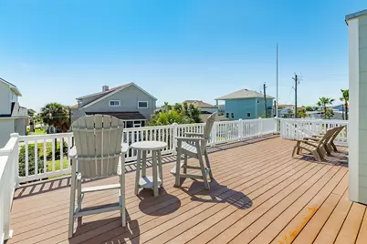 13827 Pirates Beach Boulevard, Galveston, TX 77554 - Photo 37