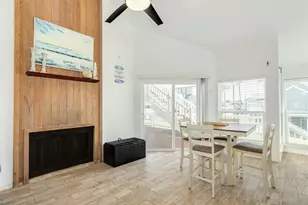 13827 Pirates Beach Blvd, Galveston, TX 77554 - Photo 15