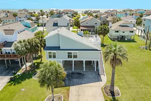 13827 Pirates Beach Blvd, Galveston, TX 77554 - Photo 3