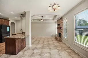 536 Stephen F Austin Dr, Conroe, TX 77302 - Photo 9