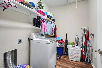 106 N Bayou Drive, Hitchcock, TX 77563 - Photo 11