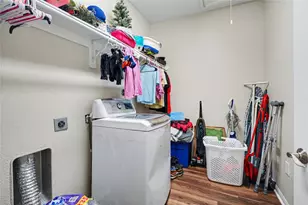 106 N Bayou Dr, Hitchcock, TX 77563 - Photo 11