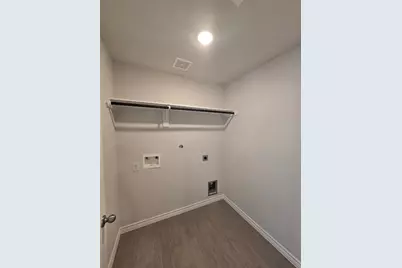 1102 Riggs Street, Baytown, TX 77520 - Photo 13