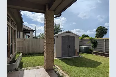 2043 Blackhawk Ridge Lane, Manvel, TX 77578 - Photo 41